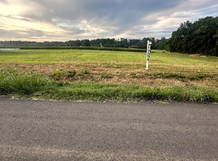 293 Aplin Branch Rd, Cottontown, TN 37048