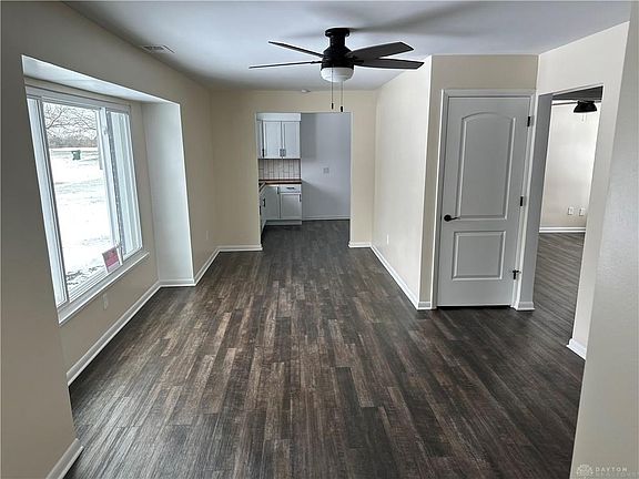 3rd image of 1439 Chadwick Dr