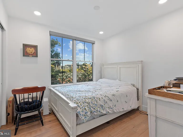 1245 N Pierce St #9 — Photo 19