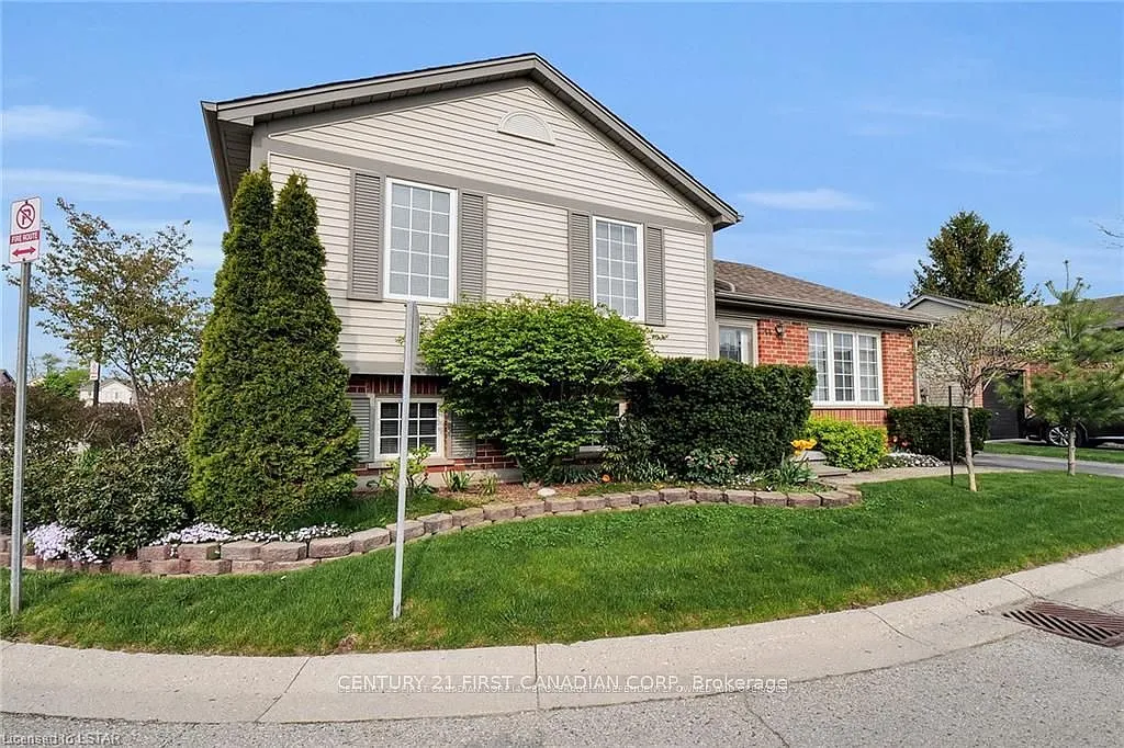 3 bed, $2,600 — Photo 2