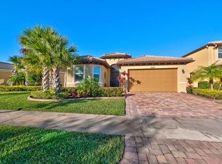 11247 SW Barton Way, Port Saint Lucie, FL 34987