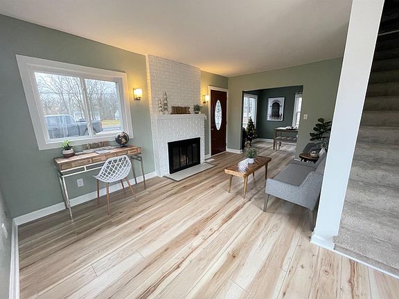 5th image of 2040 S Congress St