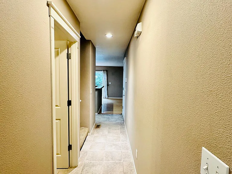6048 NE Birch St — Photo 2