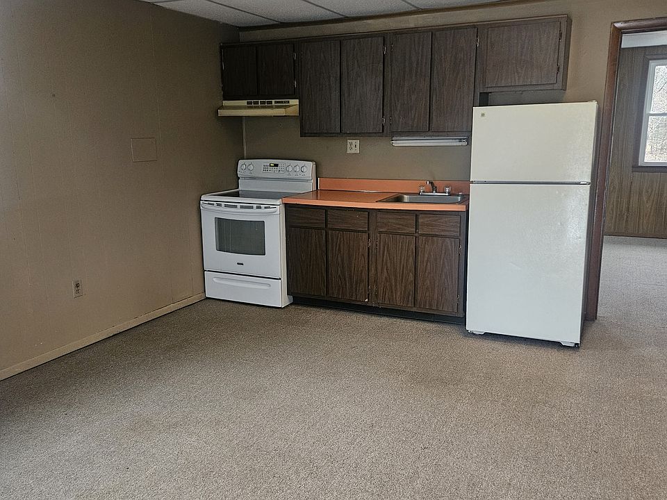 1st image of 145 Quailwood Pkwy #1