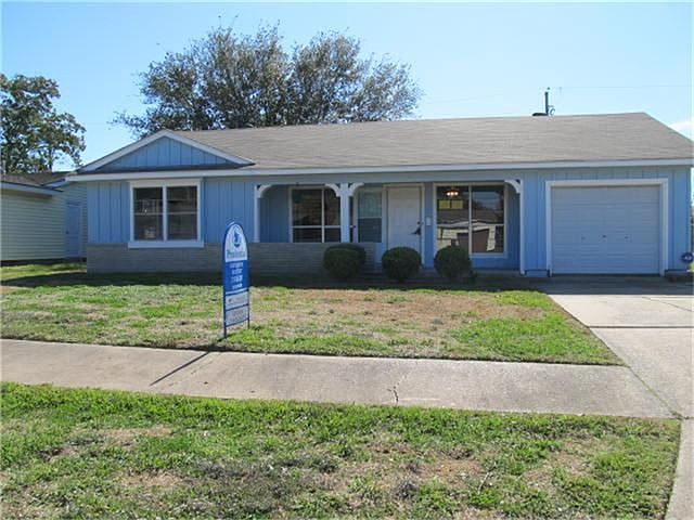 1st image of 1304 Glencrest Dr