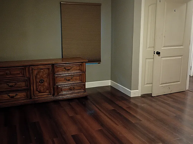 1604 Westwood Ave SW — Photo 1