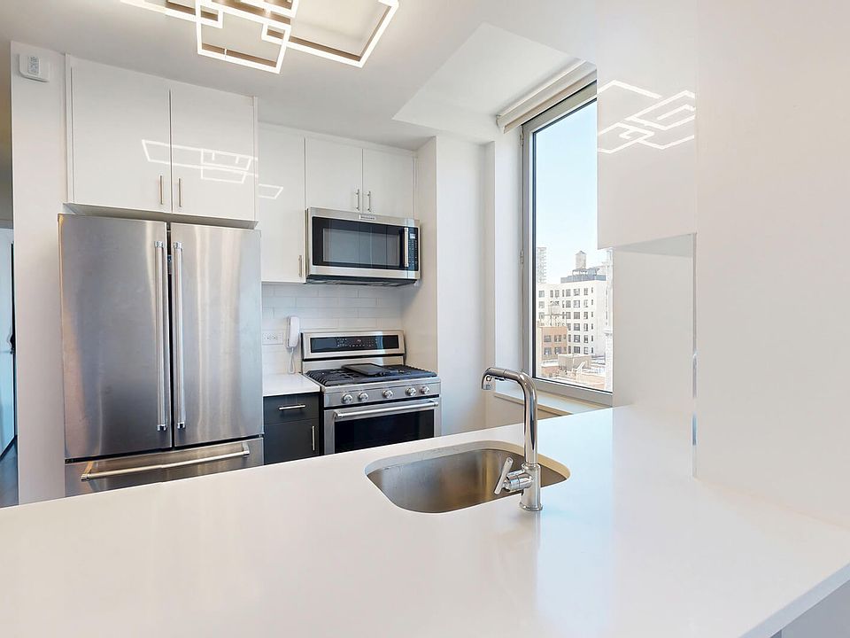 1st image of 801 Amsterdam Ave APT 9C