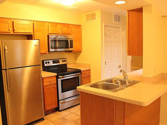 4th image of 537 Atterbury Blvd
