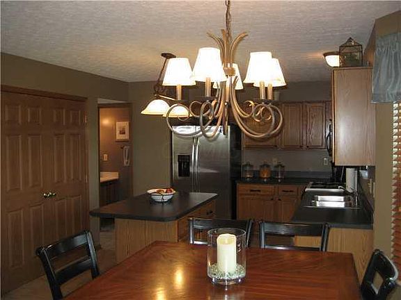 5th image of 7816 Priestley Dr