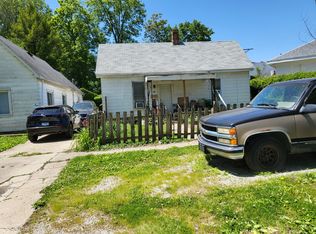 2105 S 15th St, Springfield, IL 62703