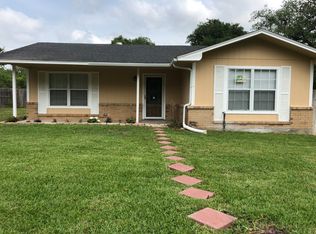 235 Davis Ave, Goliad, TX 77963