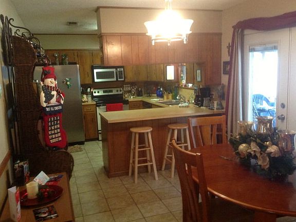 3rd image of 309 Monterrey Dr