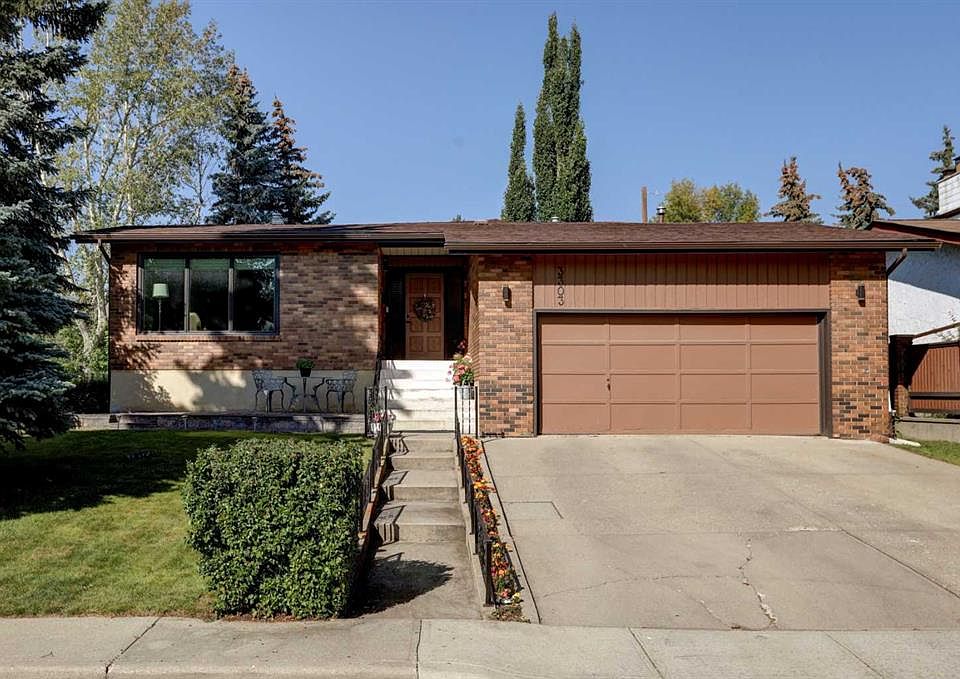 1st image of 3303 E Copithorne Rd NW