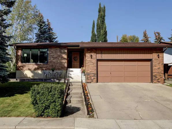 3303 E Copithorne Rd NW, Calgary, AB T2L 0L2