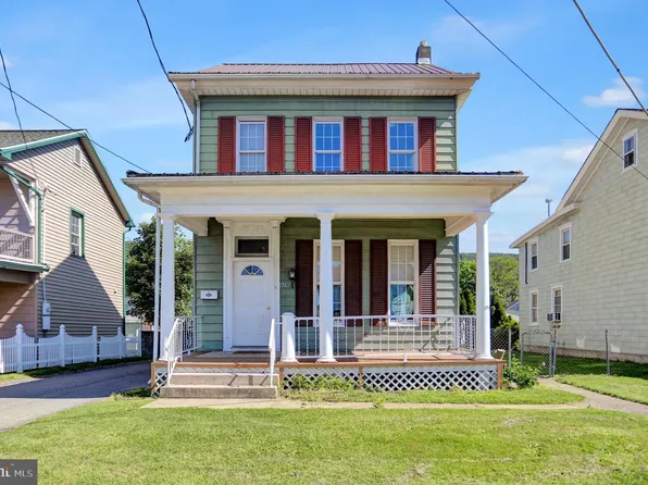 659 N 2nd St, Lykens, PA 17048