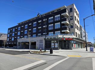 22265 Dewdney Trunk Rd #402, Maple Ridge, BC V2X 3J1