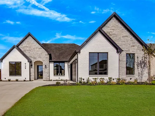 929 Claystone Ridge Dr, Burleson, TX 76028
