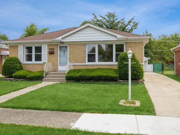 1829 Burns Ave, Westchester, IL 60154