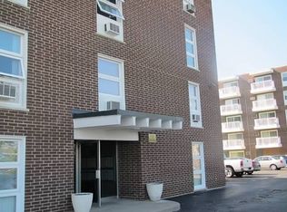 7227 W Higgins Ave UNIT 105, Chicago, IL 60656