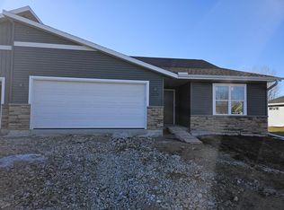 3773 Avery Ln, Janesville, WI