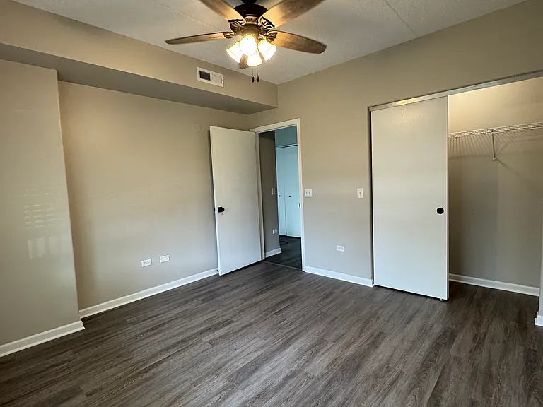 5045 N Northwest Hwy #201 — Photo 10