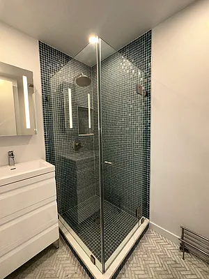 Rented by Keller Williams NYC | media 20