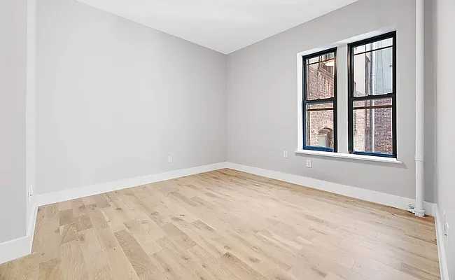 Rented by REAL New York | media 18