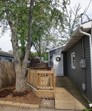 4th image of 35681 N Oakwood Ave