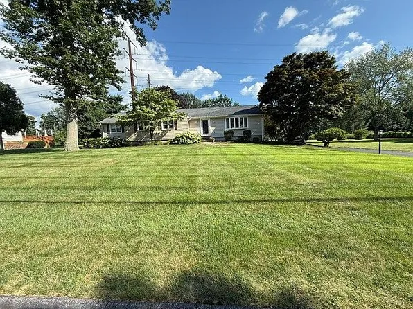 234 High Plains Rd, Orange, CT 06477