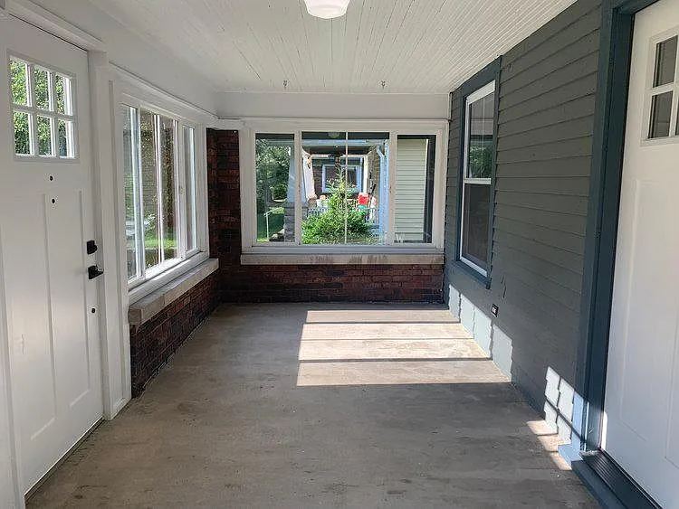 705 S Park Ave — Photo 12