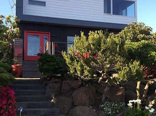 2610 W Smith St, Seattle, WA 98199