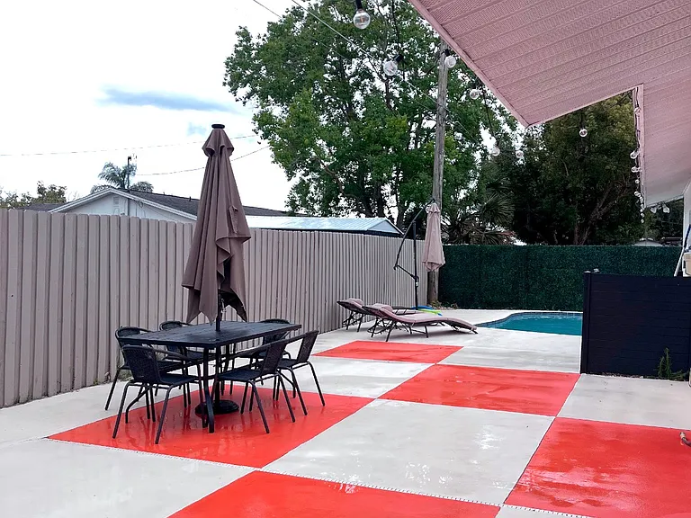 709 Thomas St — Photo 12