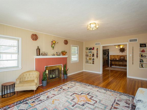 5th image of 1401 Highland Rd