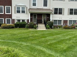 730 Eagle Dr, Fenton, MI 48430