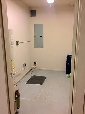 129 Fountain Dr — Photo 16
