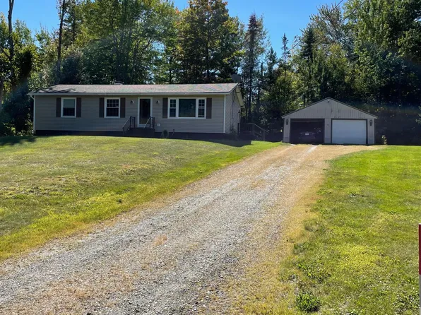 11 Michael Drive, Baileyville, ME 04694