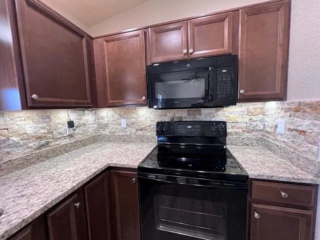 2843 E Luna Vis — Photo 12
