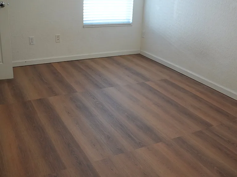 831 Enclair St — Photo 13