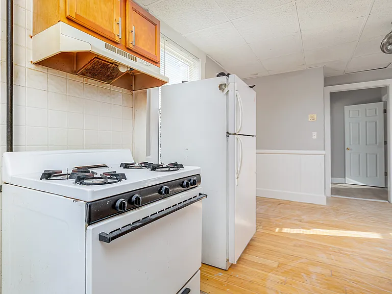 9 Mount Vernon St #5 — Photo 7