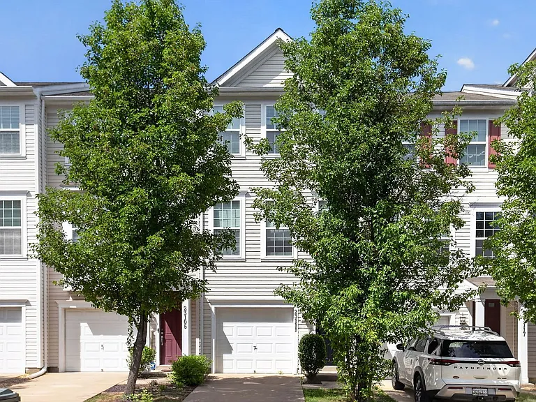 23111 Foxglove Way — Photo 1