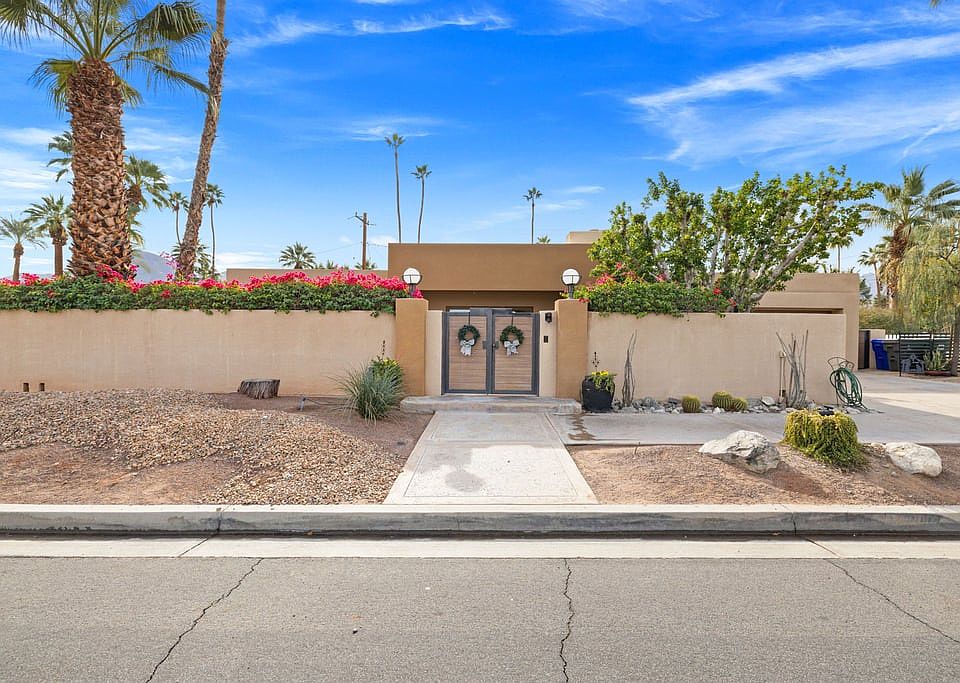 1st image of 74681 Peppertree Dr