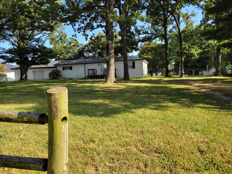 1st image of 17909 Locust Road