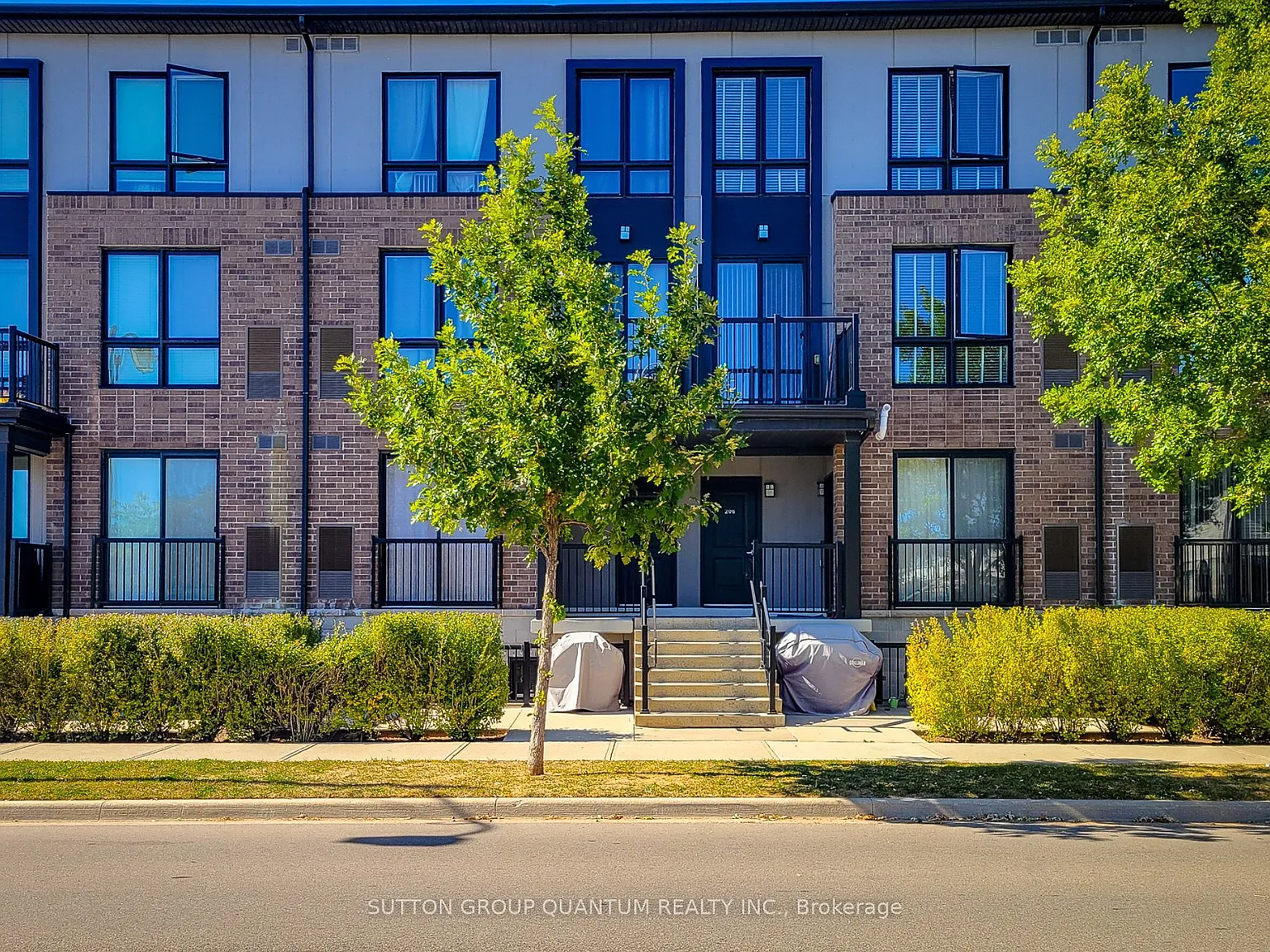 2 bed, $2,800 — Photo 2