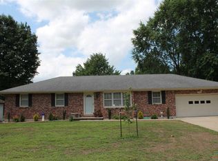 2808 Keith Allen Dr, Sedalia, MO 65301