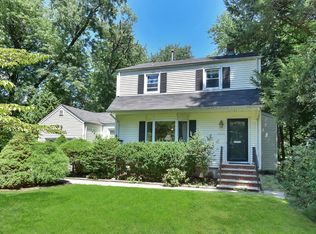275 Meadowbrook Ave, Ridgewood, NJ 07450