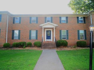 8205 Willowbrook Cir SE APT C, Huntsville, AL 35802