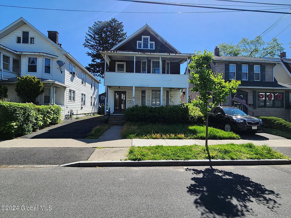 1st image of 22B Forest Avenue