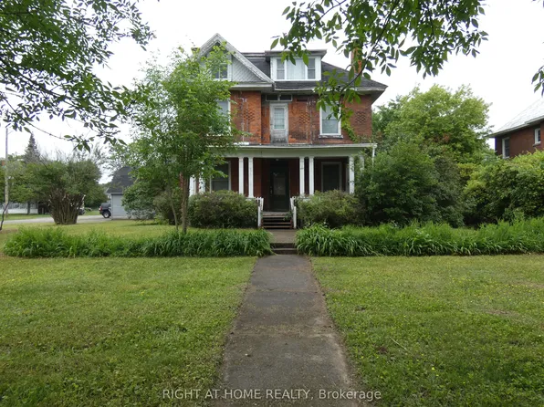 142 Holditch St, West Nipissing, ON P2B 1S5