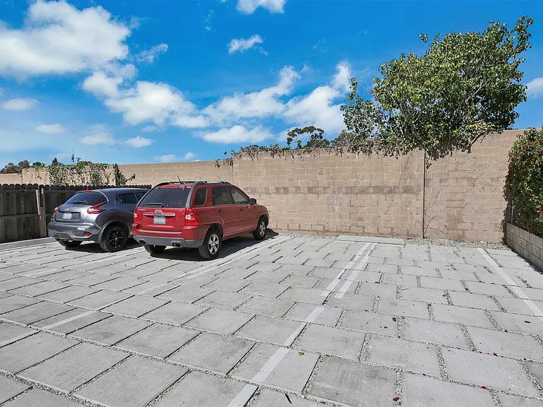 2769 Marengo St #3 — Photo 21