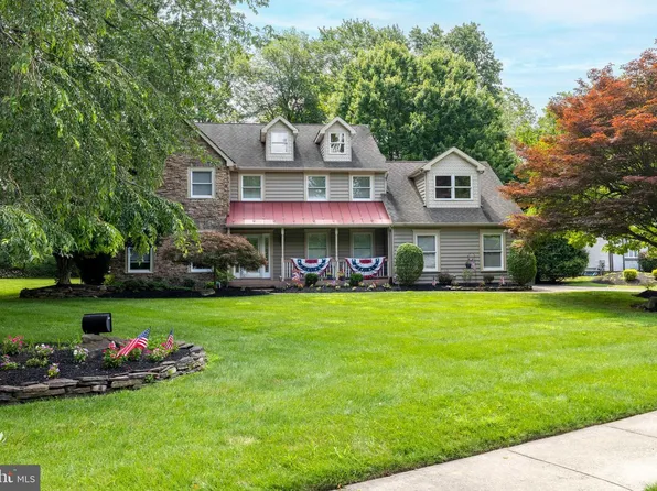1495 Estate Ln, Southampton, PA 18966
